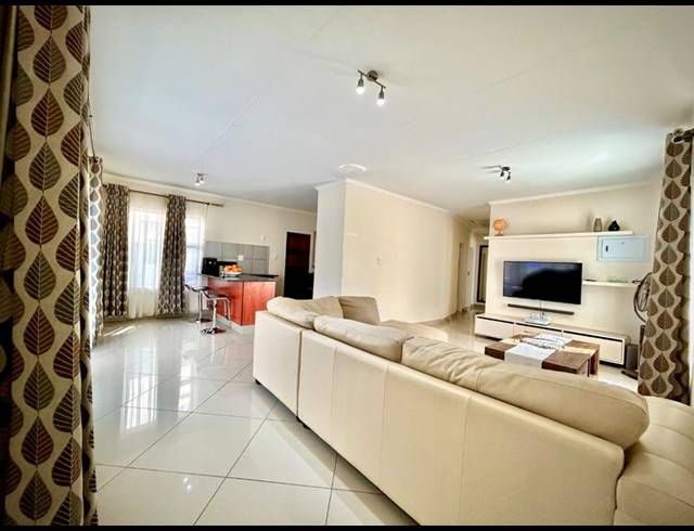 3 BEDROOM HOUSE FOR SALE IN MAGALIESBERG COUNTRY ESTATE